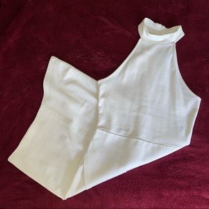 BodyCon White Halter Dress by Forever21⚪️👗